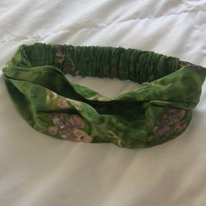 Green cloth headband